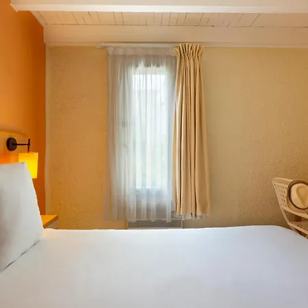 Hotel Sowell Residences Les Lauriers Roses 2*