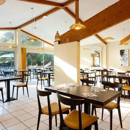 Sowell Residences Les Lauriers Roses Hotel 2*