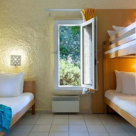 Sowell Residences Les Lauriers Roses 3* אגדה